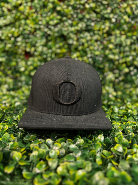 Nike Dri Fit Oregon Fitted Hat (Flat Brim)