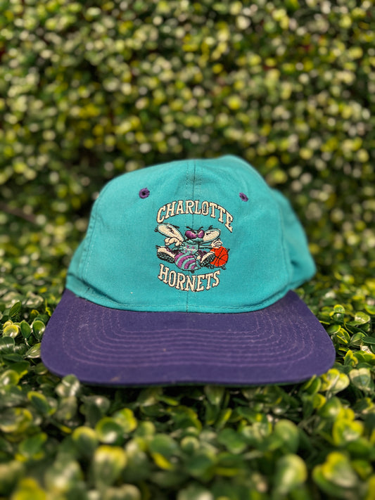 Vintage 90’s Charlotte Hornets SnapBack