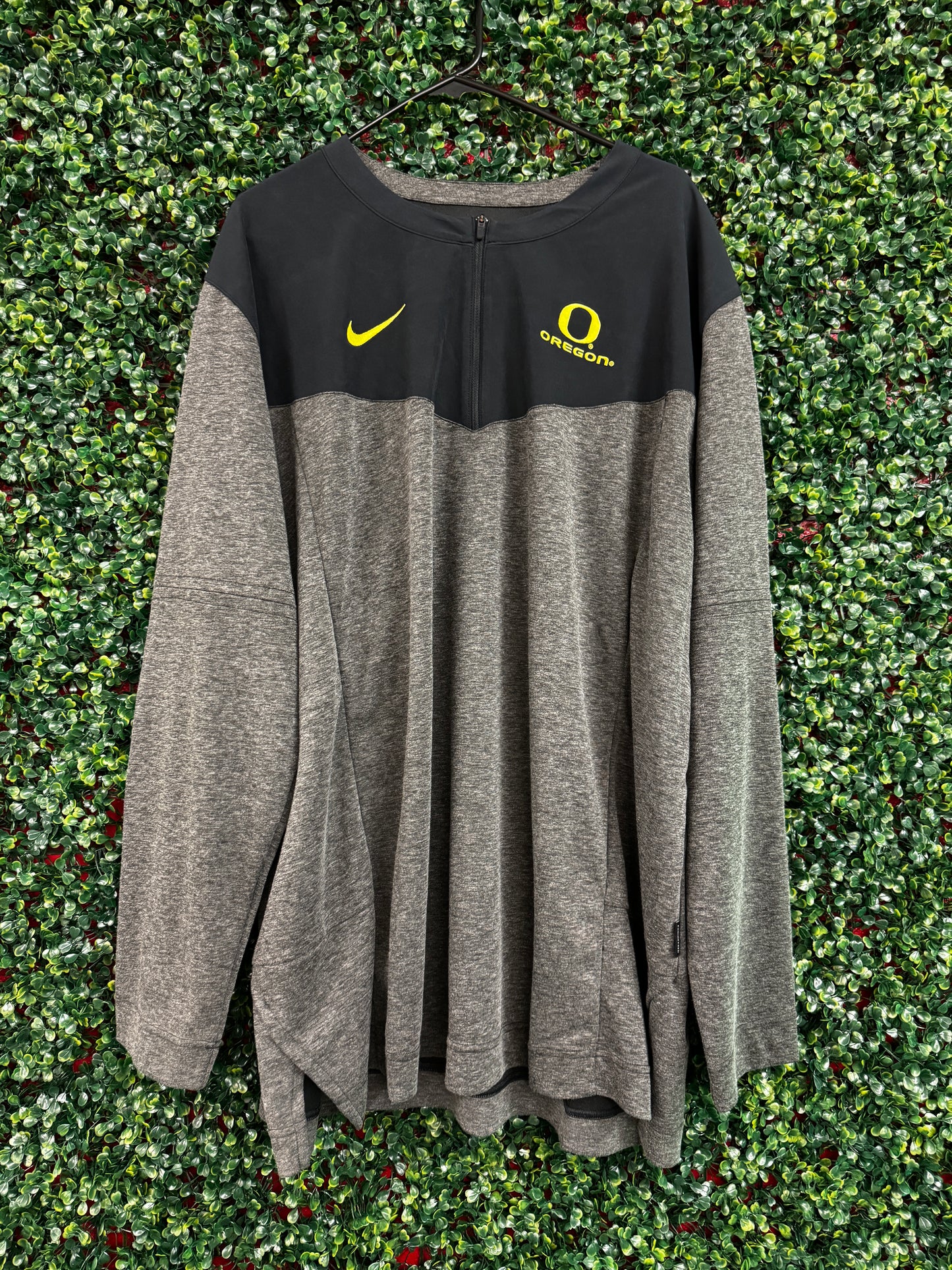 Oregon quarter zip