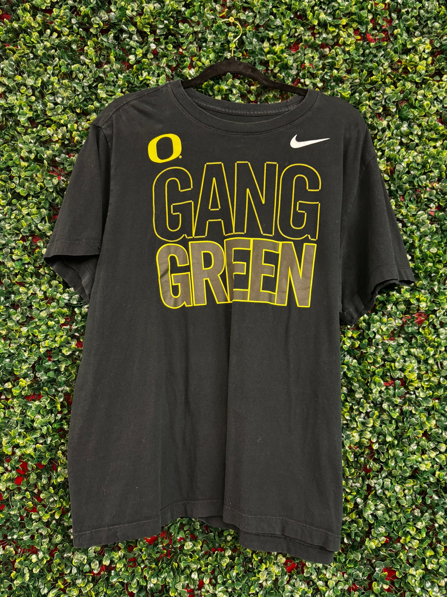 Black Gang Green Oregon tee