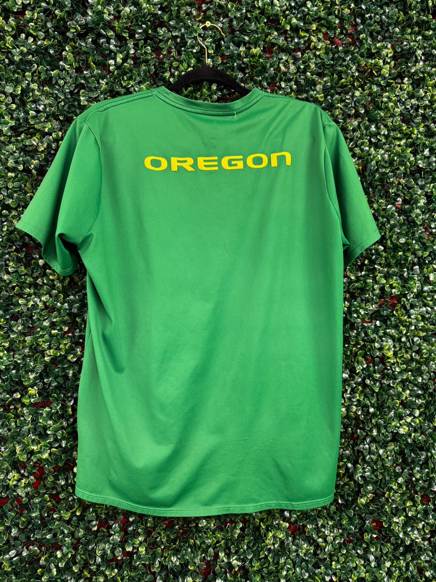 Green Oregon tee