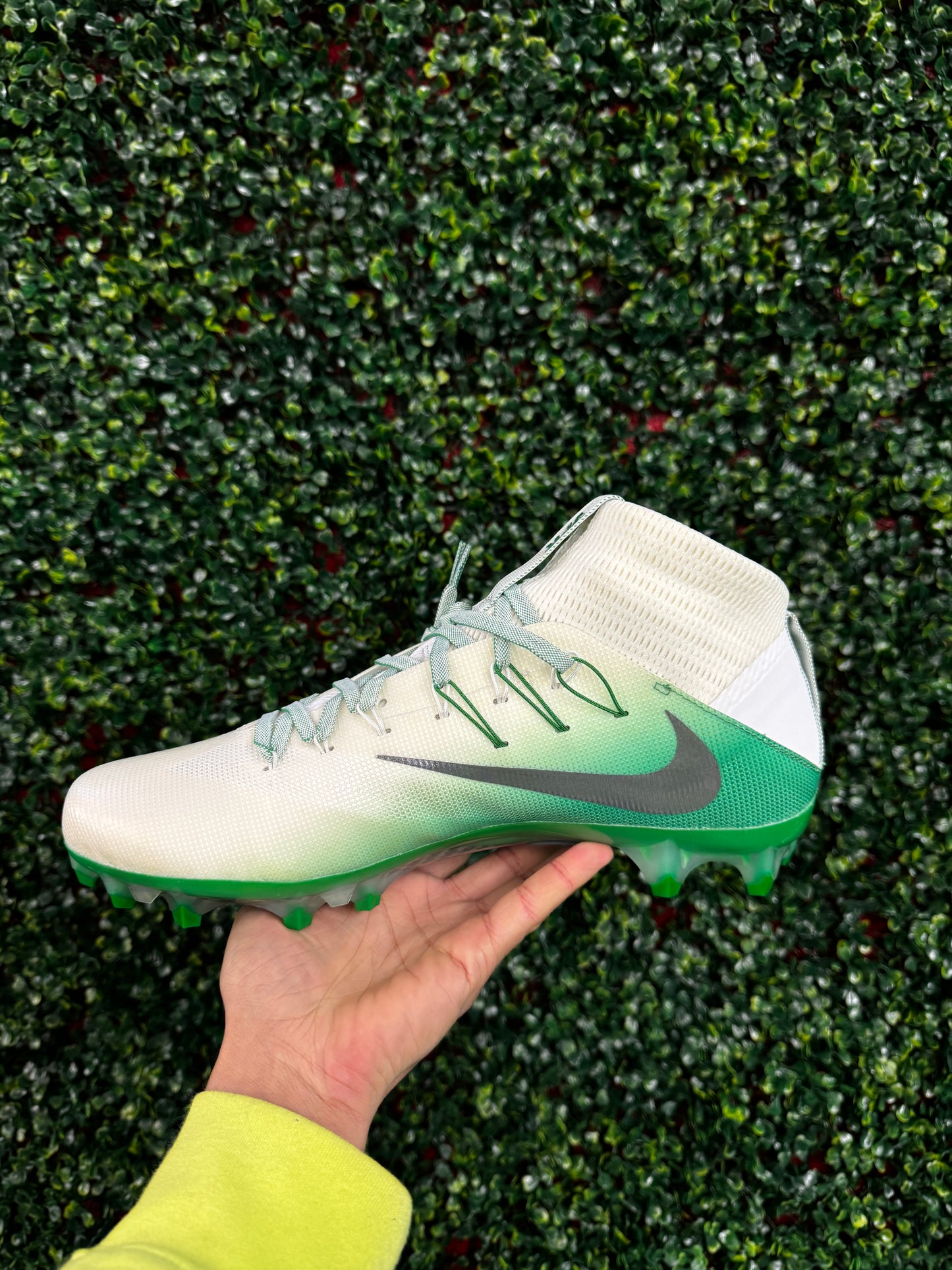 Oregon PE Vapor Untouchable 2 Cleats (2016)