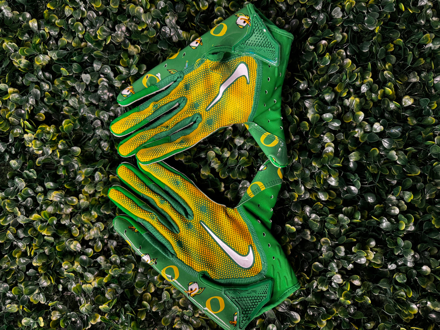 Nike Vapor Jet 7.0 Oregon Football Gloves