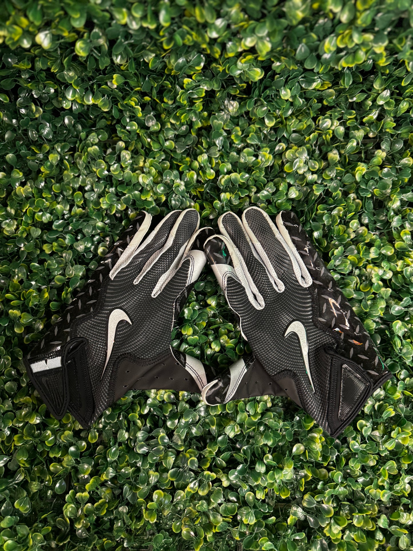 Nike Vapor Jet Oregon Football Gloves